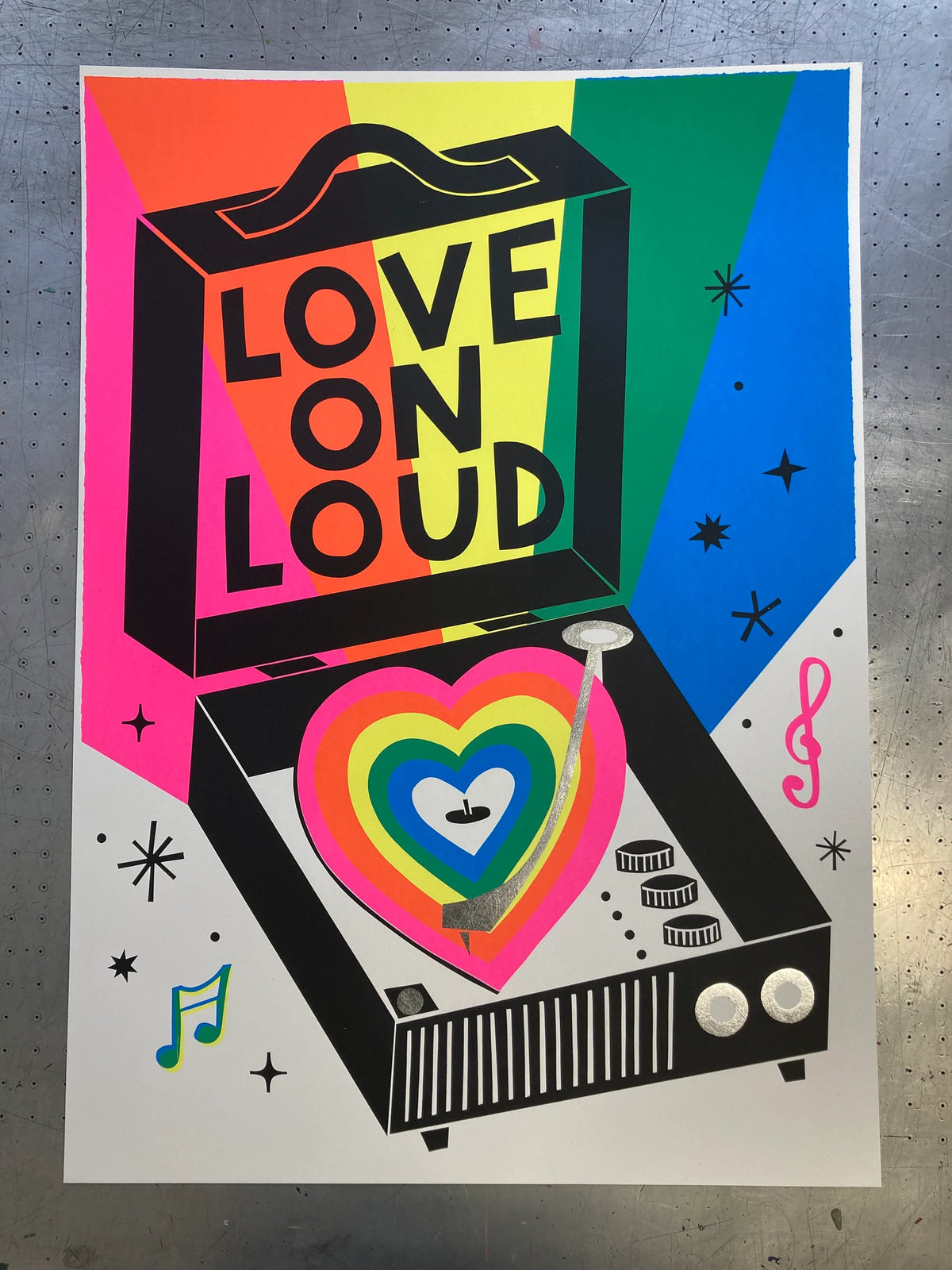 Newton Davey - Love On Loud