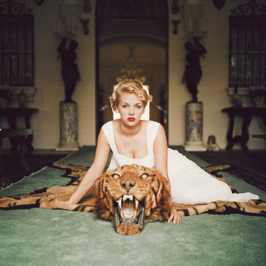 Slim Aarons - Beauty & The Beast