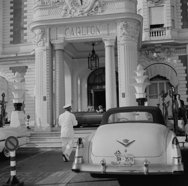Slim Aarons - The Carlton Hotel